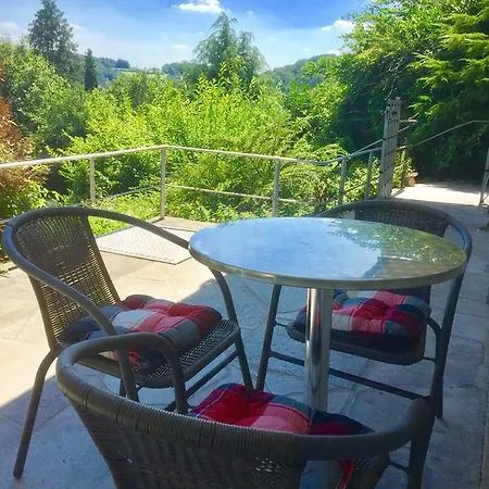 Apartman Mainzimmer Business - Monteurwohnung Mit Burgblick